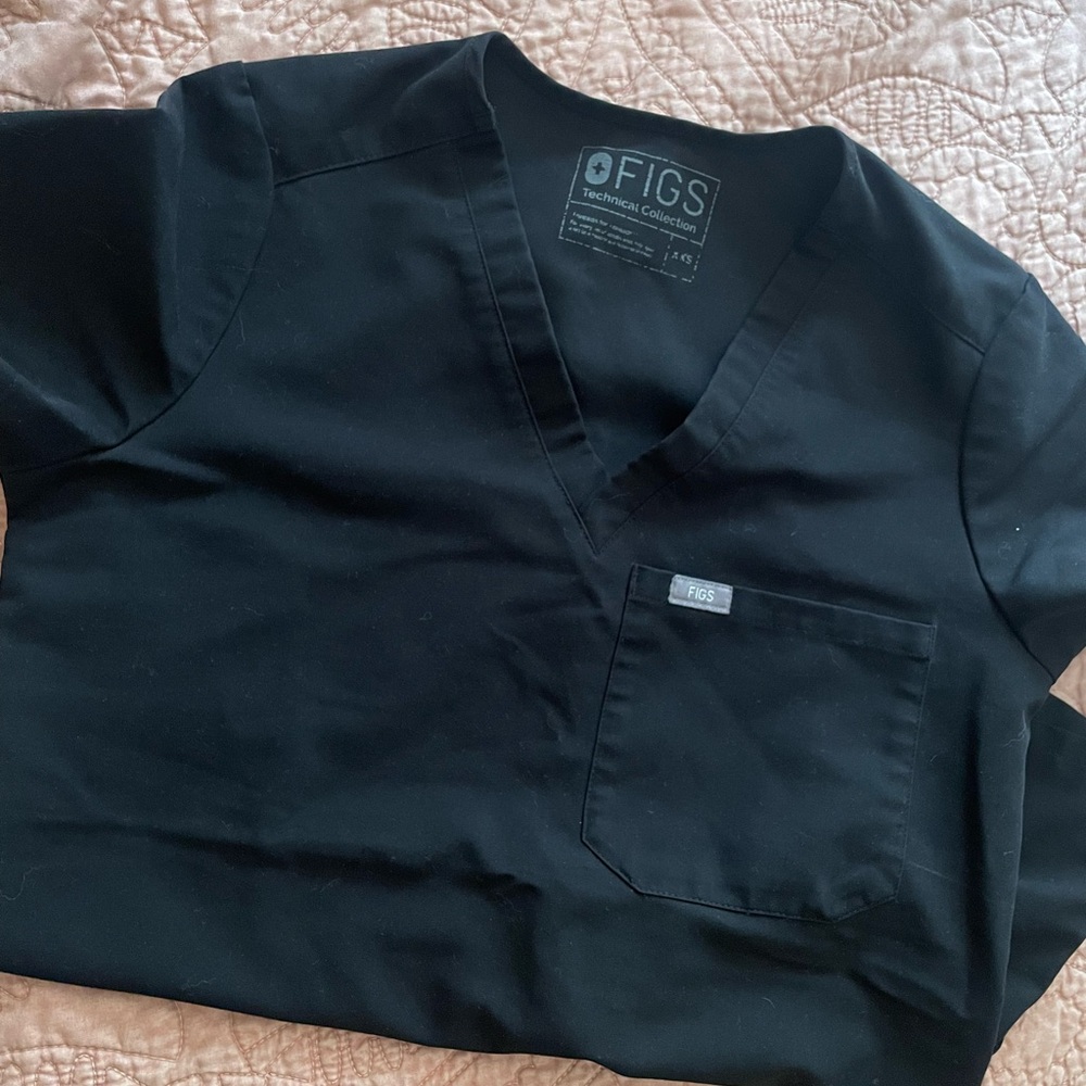 Figs Scrub top in Katarina Black XXS
